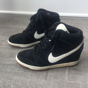 Nike Dunk Sky Hi sneaker. 7.5. Black and white